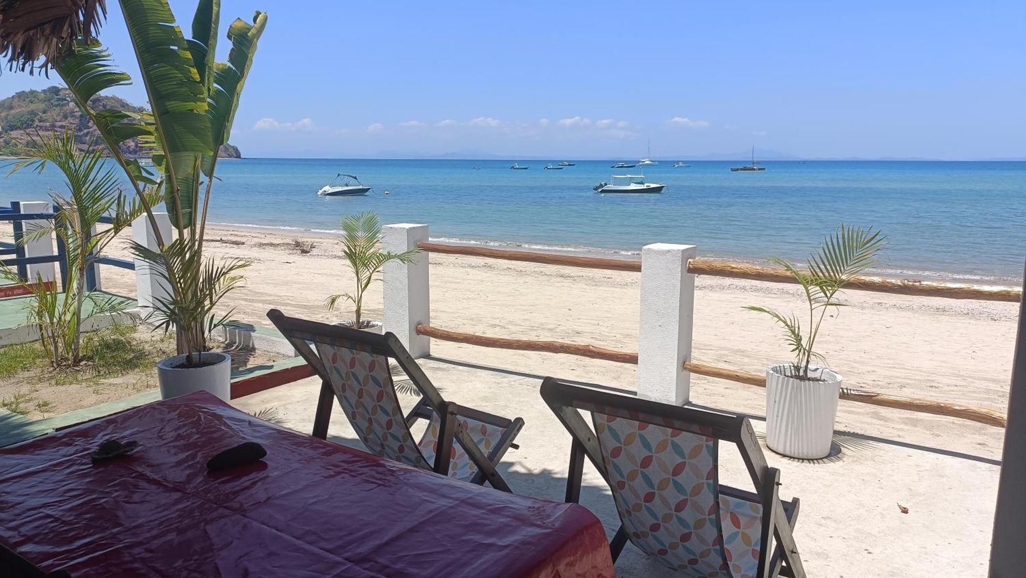 Chez Alex Bed & Breakfast Nosy-Be Exterior foto