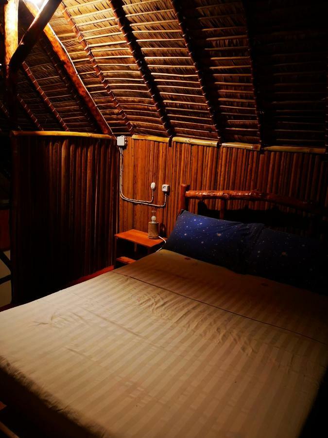 Chez Alex Bed & Breakfast Nosy-Be Exterior foto